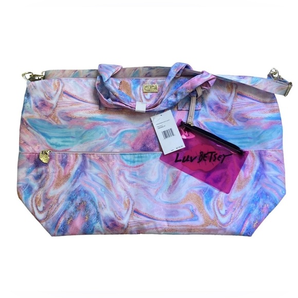 Luv Betsey Johnson Weekender Bag Marble Pink Swirls L Marly Logo New w/pouch - Picture 7 of 9